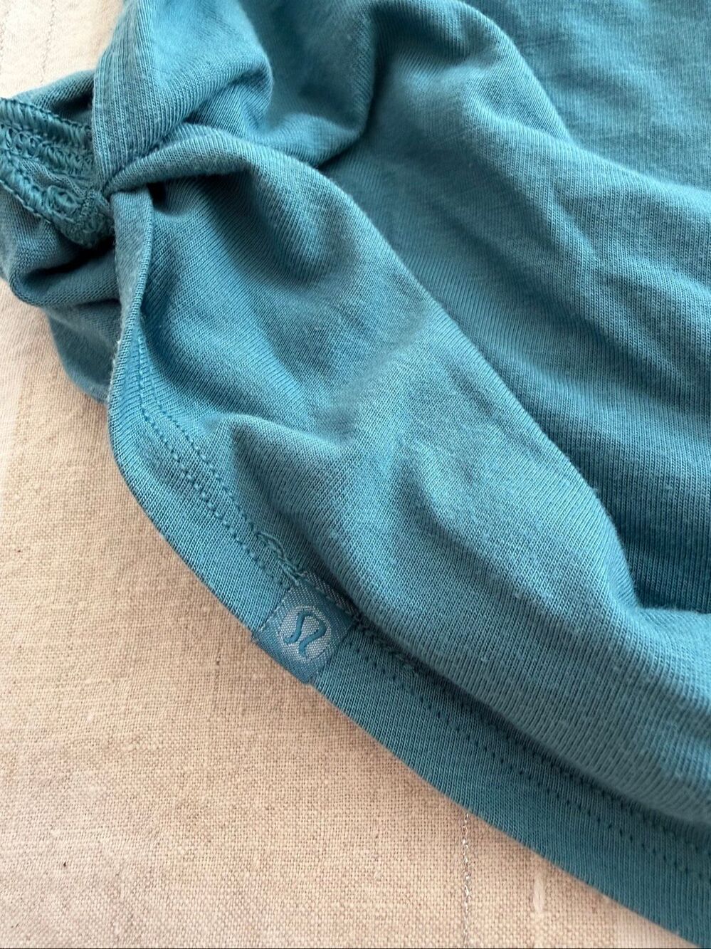 Lululemon Round Two Tank - Picture 5 of 6